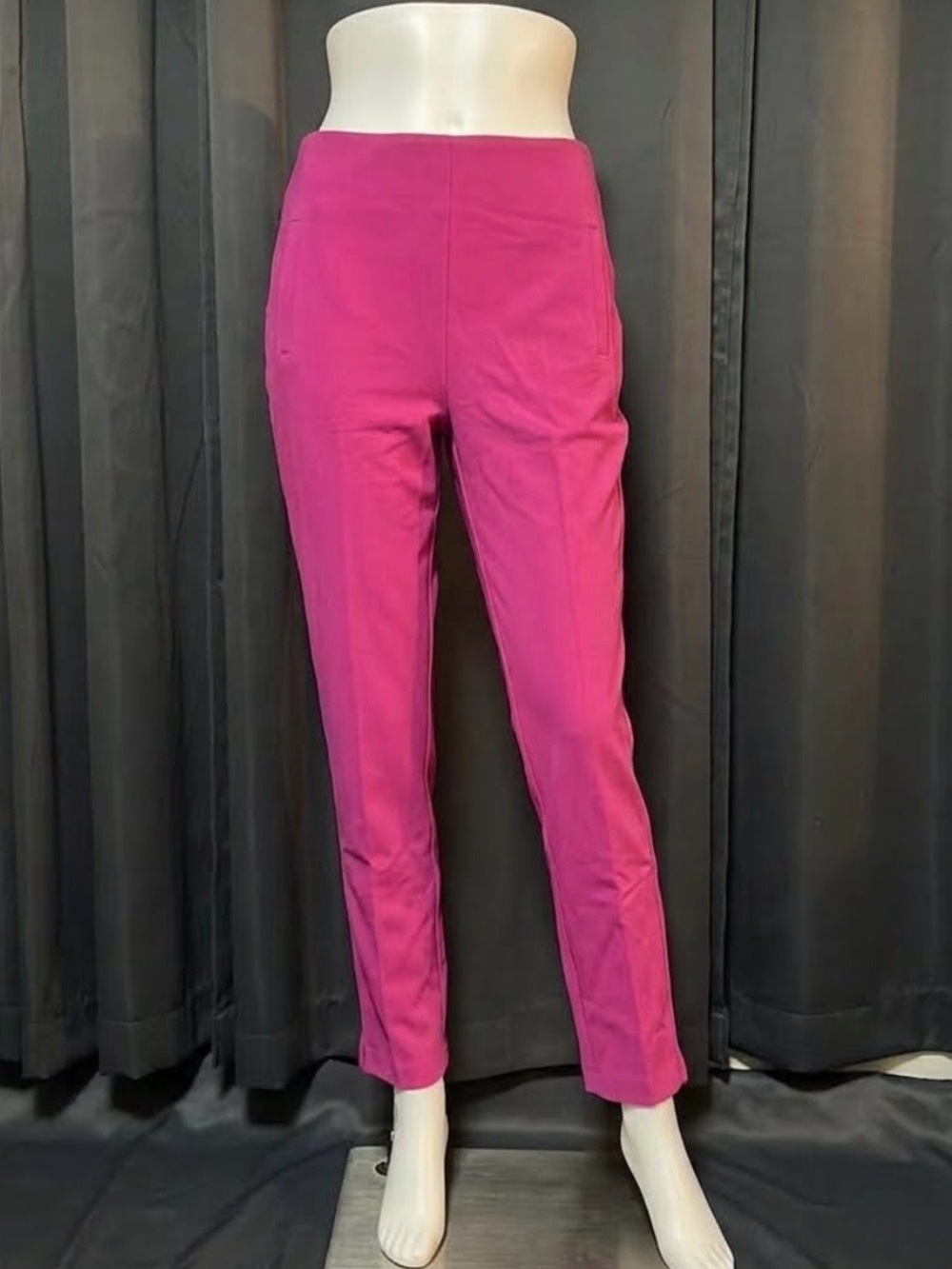 Chico's Magenta Tapered Ankle Dress Pants W/Smoothing Waist and Pockets Sz 1 (M)